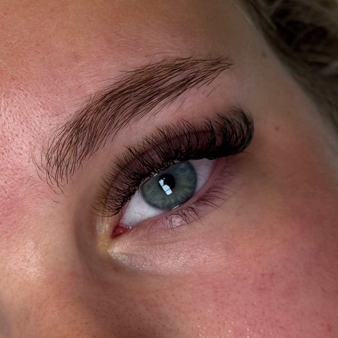 Extensions de cils - Regard 1